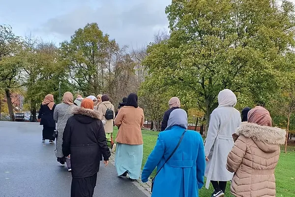 LET'S WALK & TALK