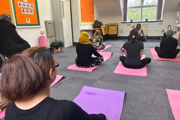 WOMEN'S MINDFULNESS YOGA